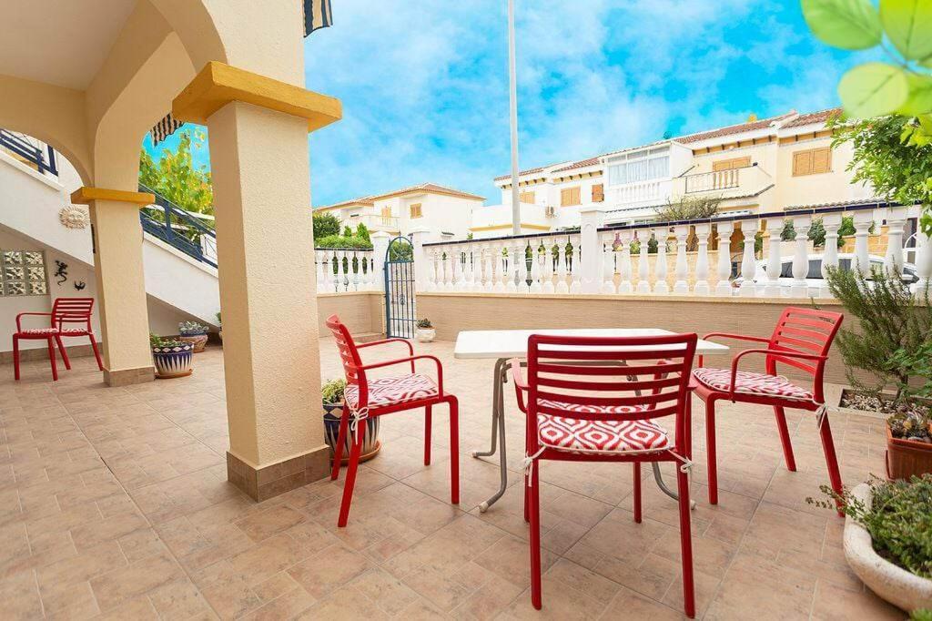 Bungalow Con Terraza La Mata Torre La Mata Exterior foto