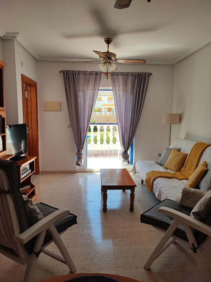 Bungalow Con Terraza La Mata Torre La Mata Exterior foto